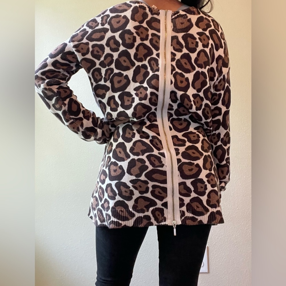 Show Me Your Mumu | Mellow Zipline Leopard Cheetah oversized Sweater - Picture 3 of 7